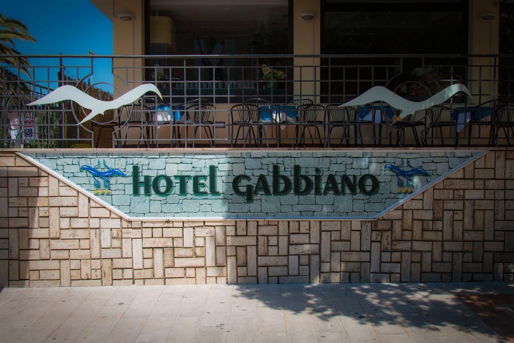 Hotel Gabbiano Porto San Giorgio Exterior photo
